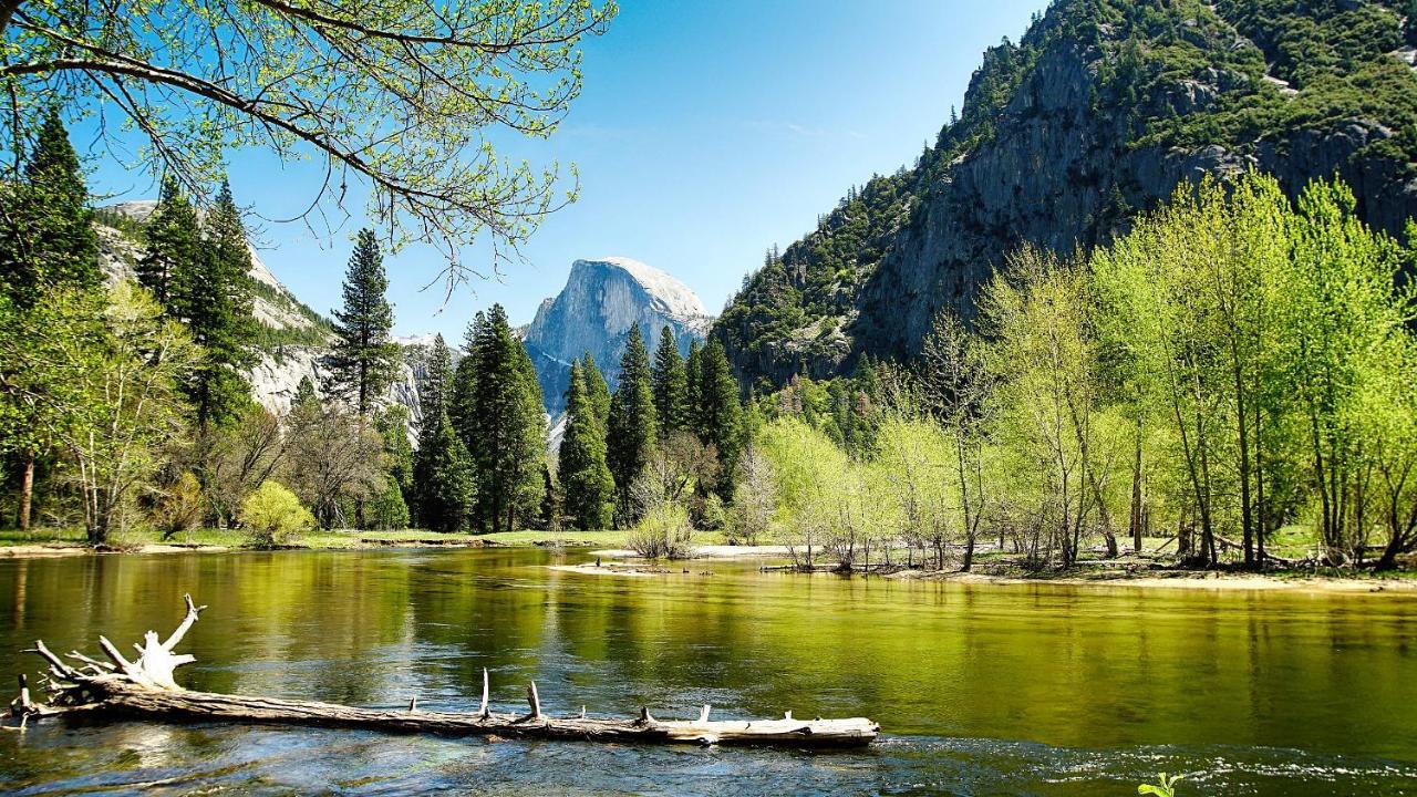 The Ahwahnee Yosemite Village